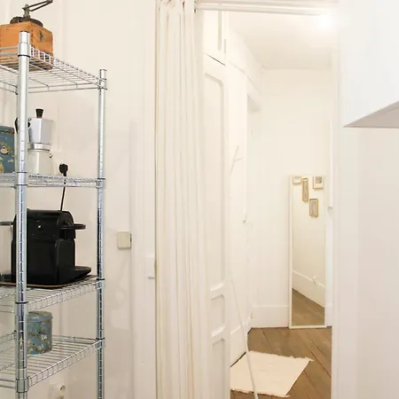 Apartment Charming Not Far From Pere Lachaise Paris