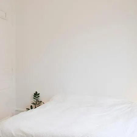 Charming Not Far From Pere Lachaise דירה